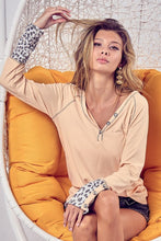 Load image into Gallery viewer, Ribbed Leopard Cuff Henley

