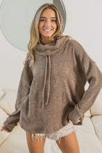 Load image into Gallery viewer, Turtle Neck Thumb Opening Top
